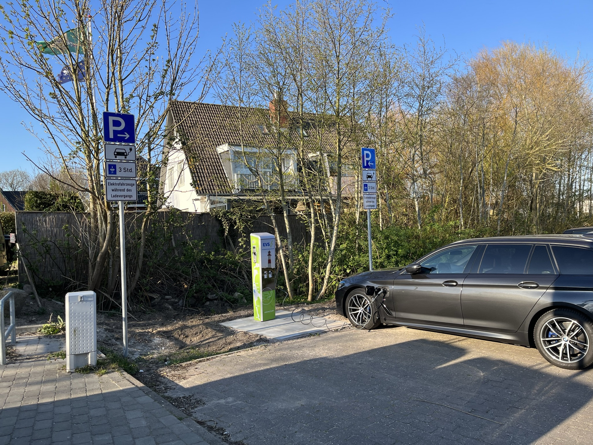 eTankstelle Parkplatz Edeka Morsum
