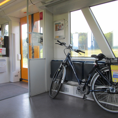 E-Bike in der Bahn