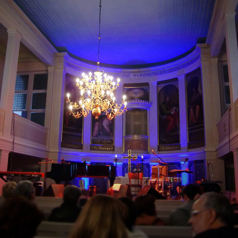 Schinkel-Kirche in Neuhardenberg bei einem Konzert