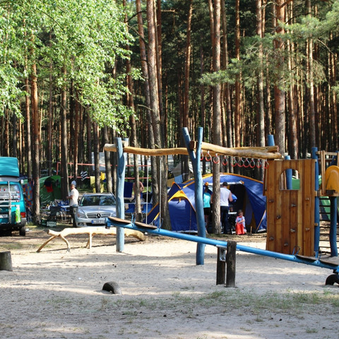 Naturcampingplatz am Springsee - Spielplatz und Familienbereich