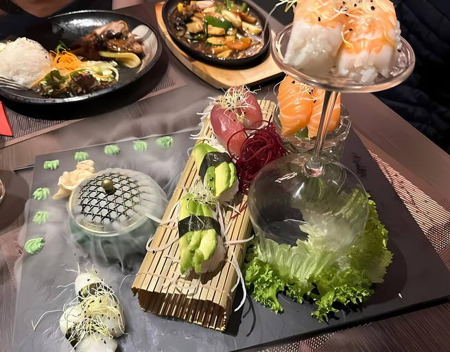 Sushi-Platte im Restaurant Blesses Royal