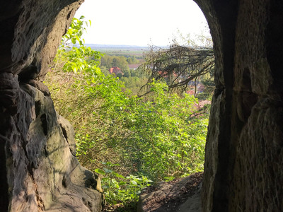 Wasserhöhle mit Blick nach Langenstein