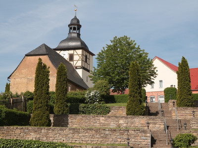 Kirchenanhöhe in Wettelrode