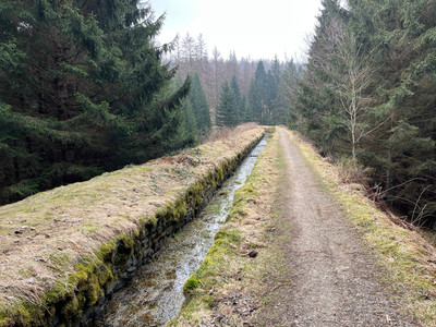 Der Huttaler Grabenweg