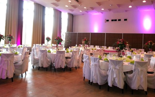 Festsaal im Restaurant-Hotel Oase - Haus am Luhner Forst