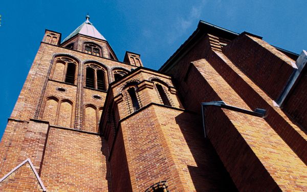 Kirche_Peine2.jpg