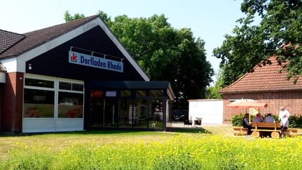 Dorfladen Rhade mit Rastplatz