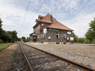 Bahnhof Alverdissen CC BY-SA - LTM.jpg