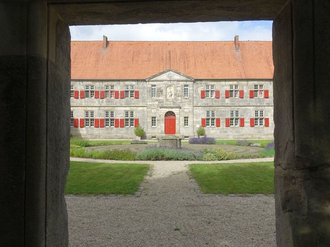 Kloster-Frenswegen-klooster-rode-deurtjes-©Wanda.jpgKloster-Frenswegen-klooster-rode-deurtjes-©Wanda.jpg