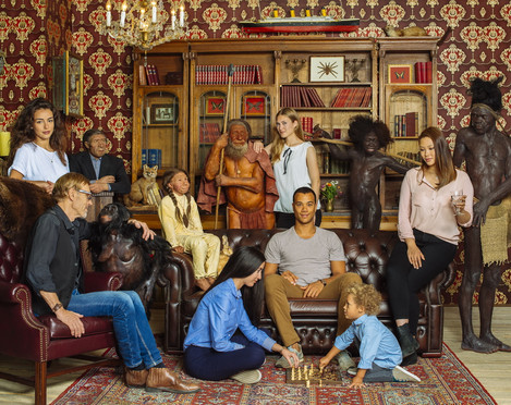 عائلة بشرية في متحف إنسان نياندرتال في ميتمان