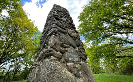Schlageter_Denkmal_Peine (1).jpg