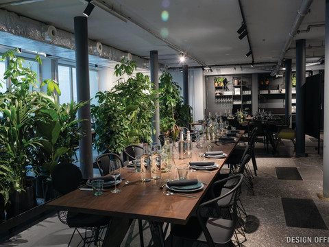 Design Offices: Eventlocation mit Eatery im Urban-Jungle-Flair für Tagung & Konferenz Leipzig ConventionDesign Offices: venue with Eatery for meeting & conference Leipzig convention
