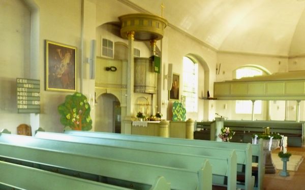 Innenansicht der Paulus-Kirche Gnarrenburg