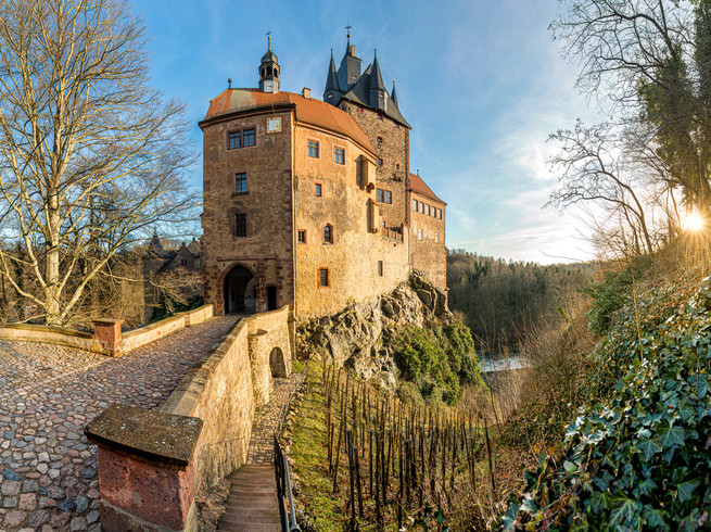 Blick auf den Eingang der Burg Kriebstein im Winter, Kultur, Geschichte Sehenswürdigkeit, Familie