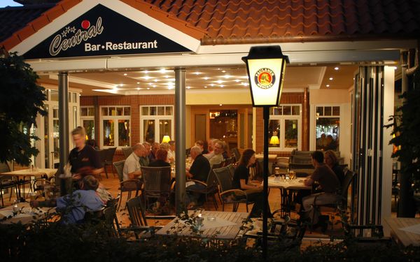 Biergarten im Hotel Central in Zeven