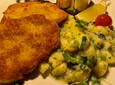 Schnitzel mit Kartoffelsalat_CCBYSA_Teutoburger Wald_Stadt Schloss Holte-Stukenbrock-21.jpg