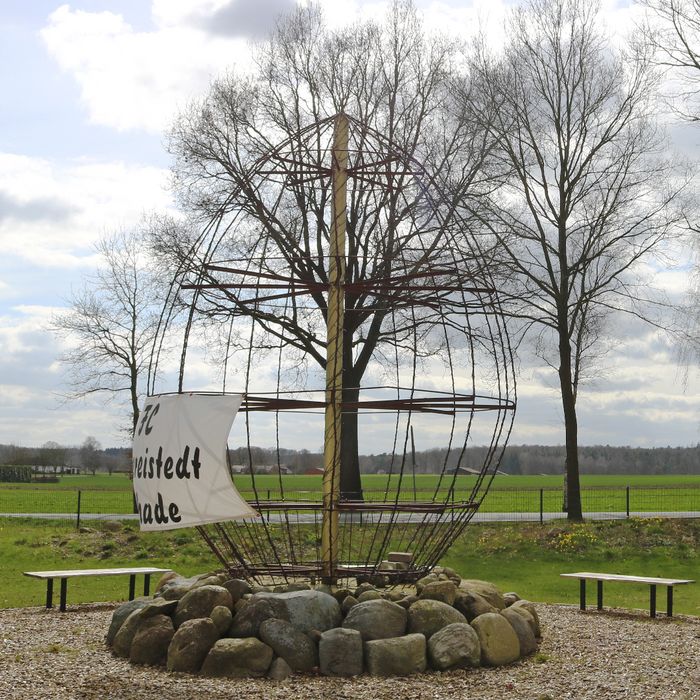 RiesenEi in Ostereistedt