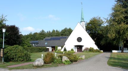Kirchenfront der Martin-Luther-Kirche in Lauenbrück