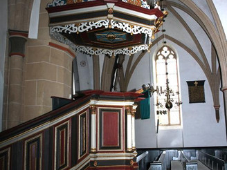 Altar in der Stiftskirche Levern