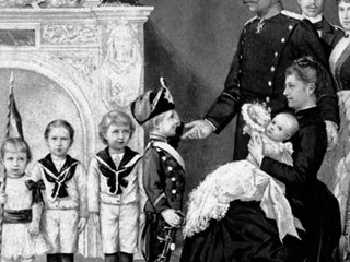 Postkarte mit Kaiser Wilhelm II. und seiner Familie 