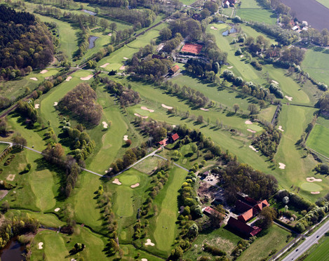 Golfplatz Marienfeld aus der Vogelperspektive 
