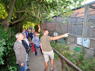 Besuchergruppe im NABU-Artenschutzzentrum