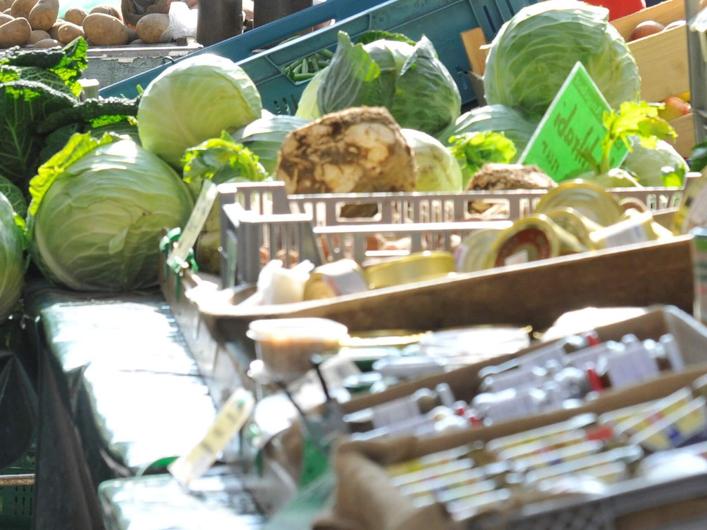 Auswahl an Gemüse am Wochenmarkt