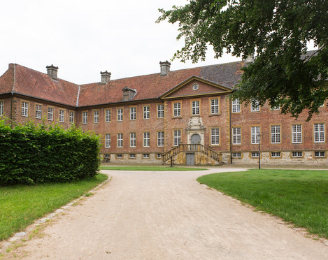 Kloster Clarholz mit Blick auf den Eingang