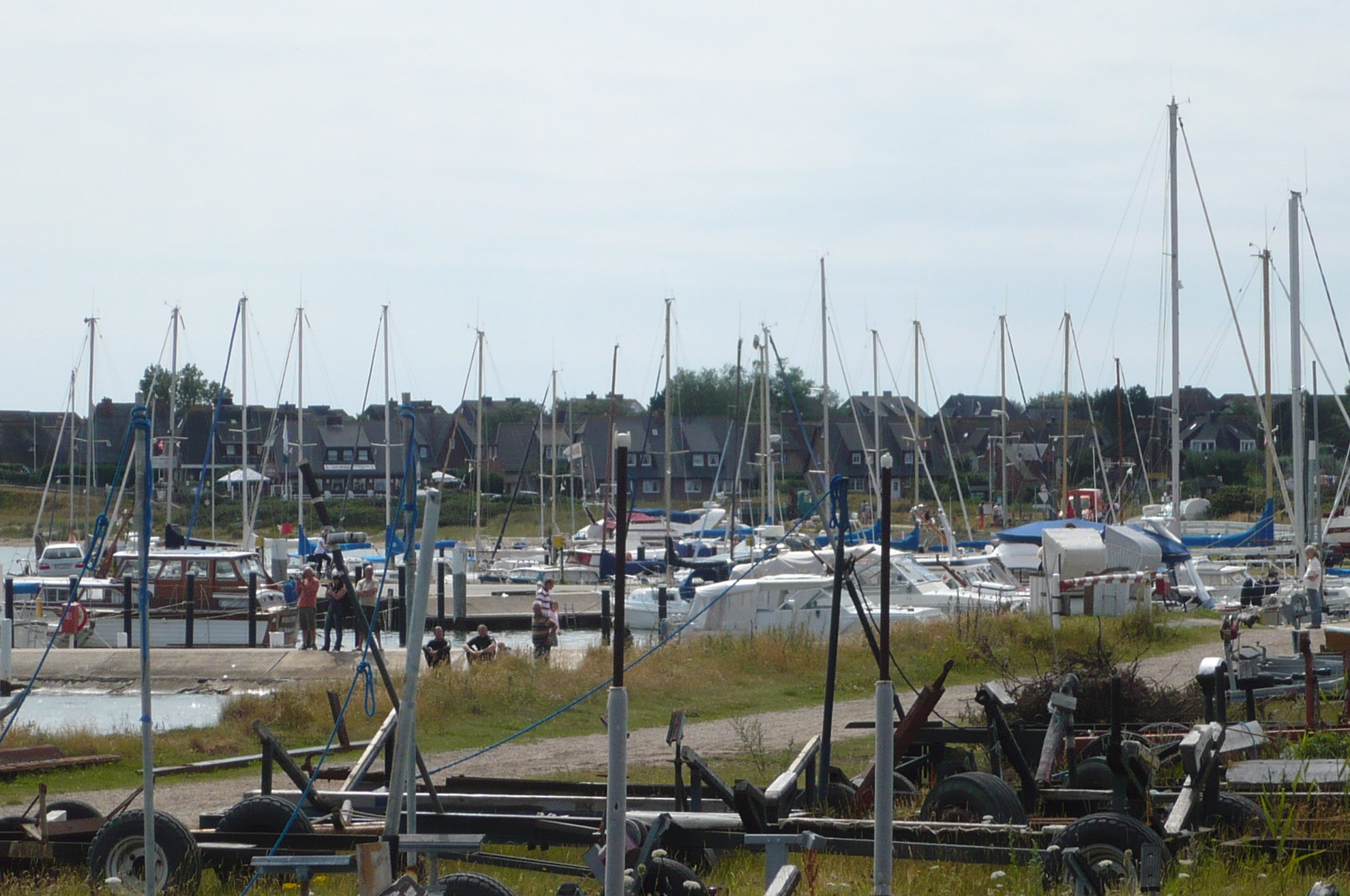 Segelschiffe im Munkmarscher Hafen