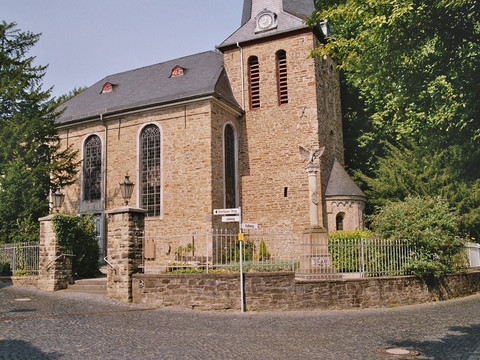 Volberger Kirche, Vorderansicht