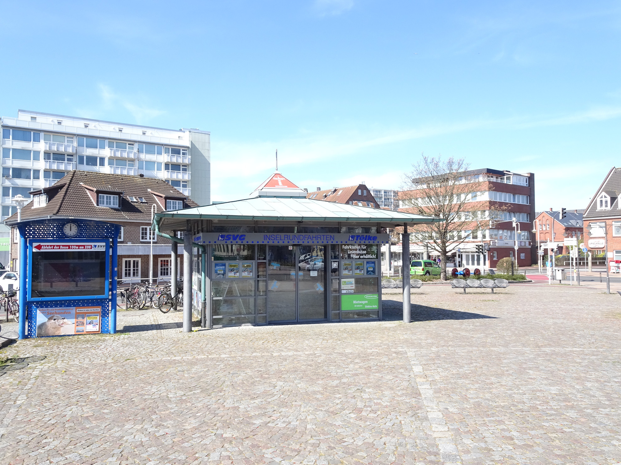Der Pavillon direkt am Bahnhof