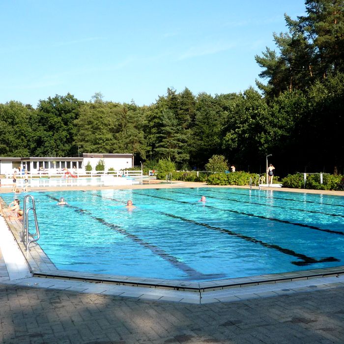 Schwimmbecken im Ummelbad Hepstedt