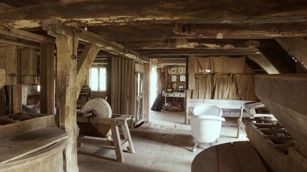 Ein Teil des Innenbereichs der alten Wassermühle