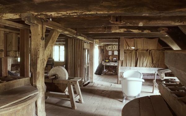 Ein Teil des Innenbereichs der alten Wassermühle