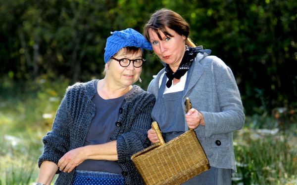 Zwei Gästeführerinnen in Tarmstedt