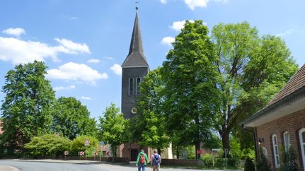Ein schöner Anblick, die St. Lambertus Kirche in Kirchtimke