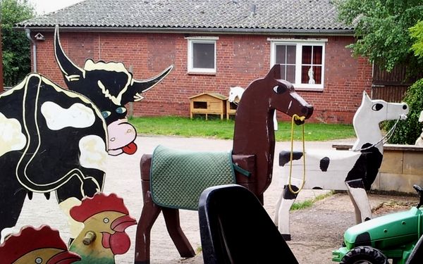 Fuhrpark für Kinder auf dem Mühlenhof in Vorwerk