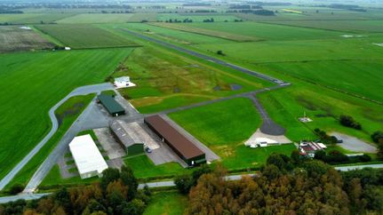 Flugplatz Karlshöfen aus der Vogelperspektive