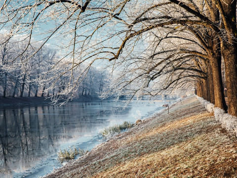 Auch im Winter lohnt sich ein Besuch des Clara-Zetkin Parks in Leipzig