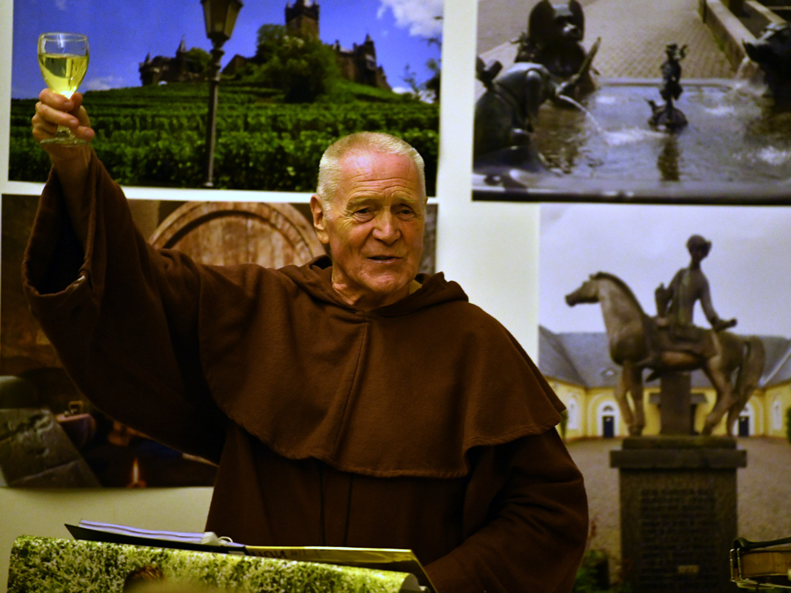 Wenn ein Mönch ins Plaudern gerät