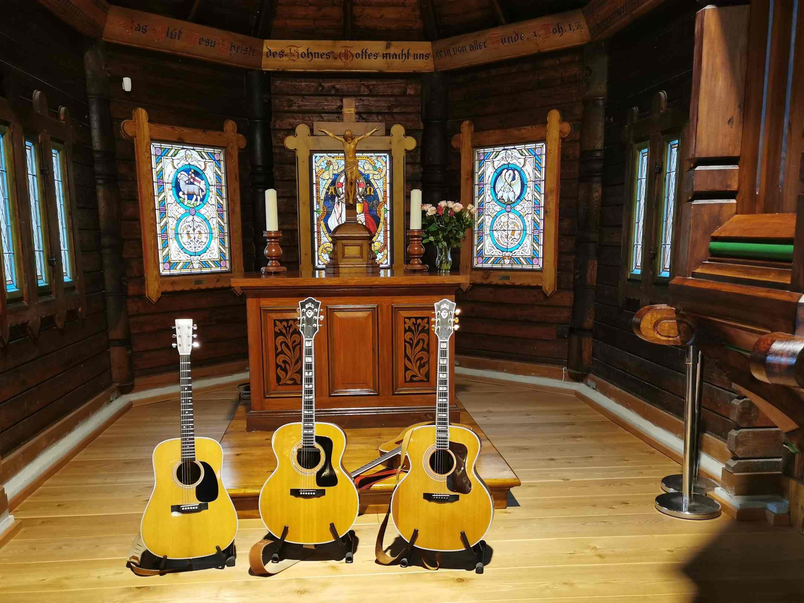 Stabkirche Stiege - Gitarren