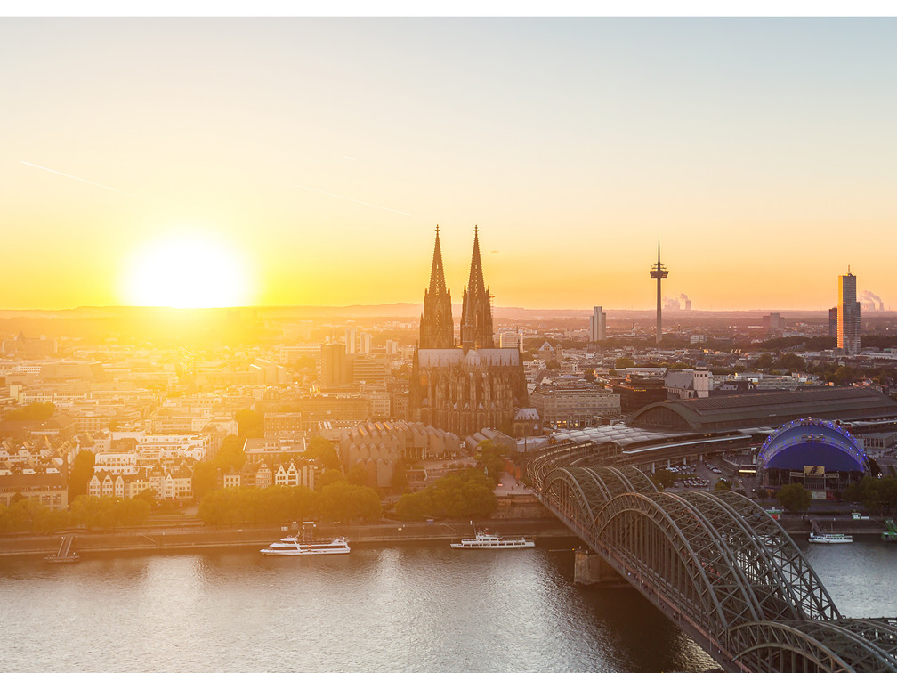 Sunset,View,Of,The,Cologne,Skyline,,Germany