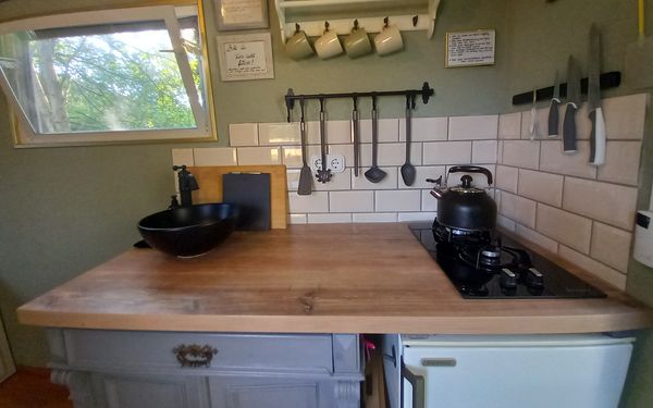 Küchenbereich im Lütten Moorhus Karlshöfen