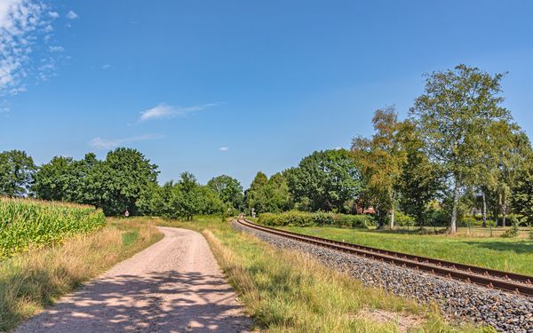 Gleise kurz vor Bevern neben dem ORTSWEG
