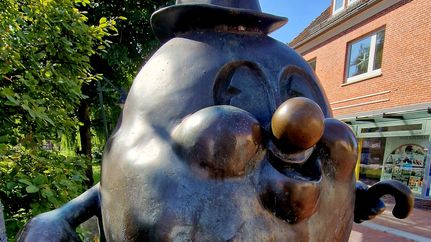 Knolli Skulptur am Stadtstreek