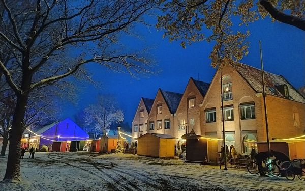 Rathaus Tarmstedt mit Weihnachtsmarkt