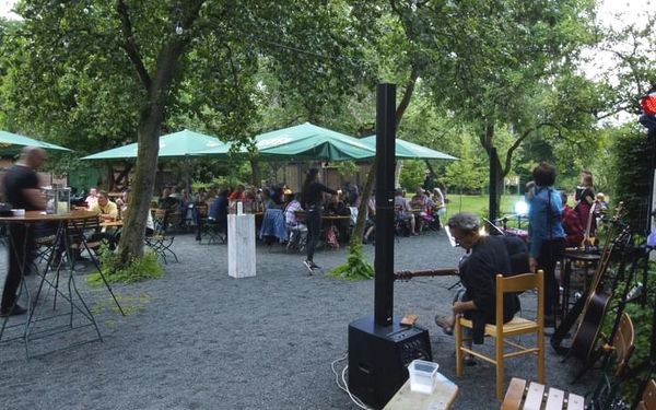 Musikevent im Biergarten
