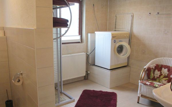 Bad der Gästewohnung Heinschenwalde