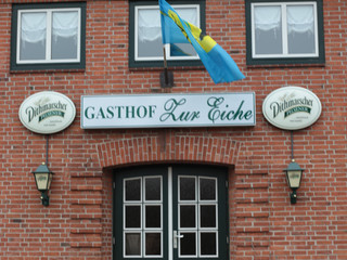 gasthof-zur-eiche-restaurant-dithmarschen-eingang