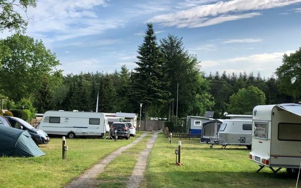 Der Campingplatz bietet eine tolle Lokation für Camper 